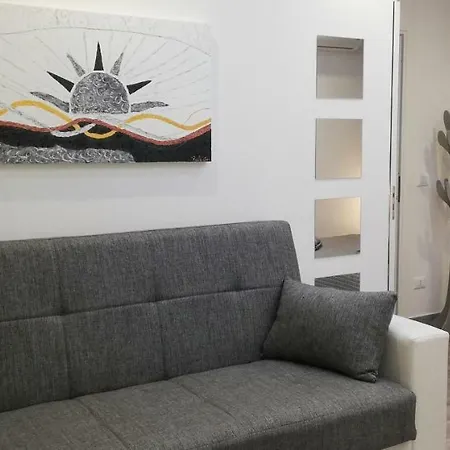 The Ladybug Holiday House - Locazione Turistica بيت للعطل سيراكوزا